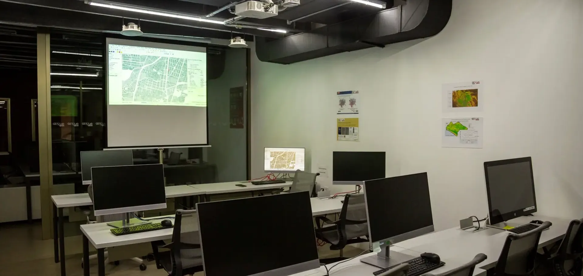 Laboratorio de Sistemas de Información Geografía (GEOLab)