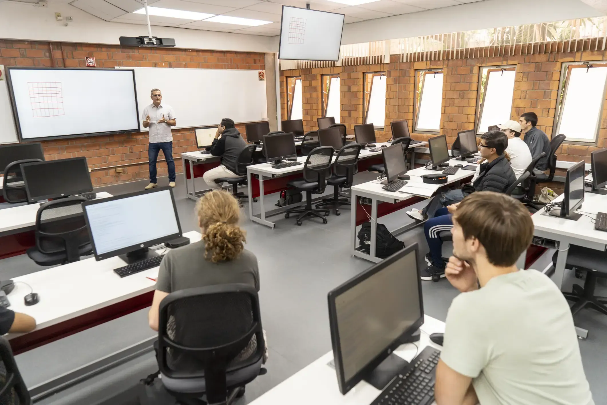 Laboratorio de Aplicaciones Específicas 1 y 2